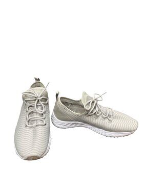 New Balance Arishi Maria wms green white walking run sneakers sz 8D SKU 10-445